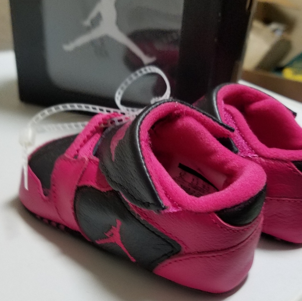 NWT-Jordan 1st Crib shoe
